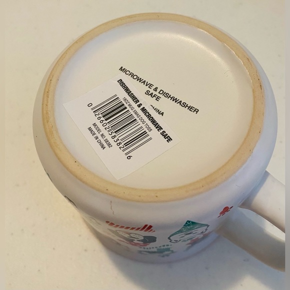NWT Christmas Doggies Mug. - Picture 3 of 4
